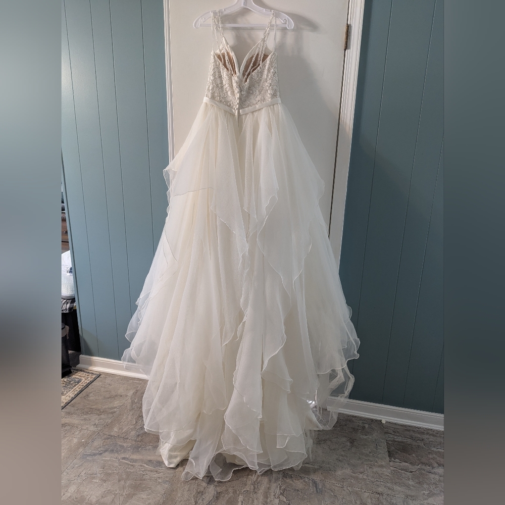 Wedding Dress - A Line With Beaded Bodice - Picture 3 of 5